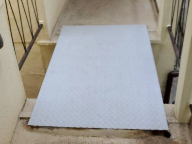 渡り廊下　補修後